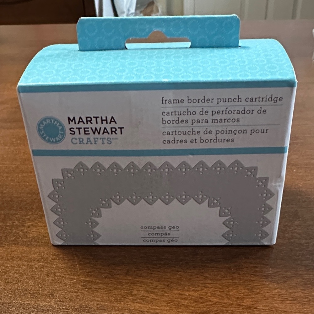 Martha Stewart Frame Border Punch CartridgeStarter Set Required sold separate